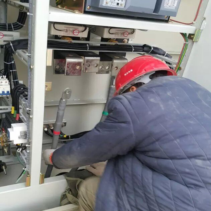 電纜附件安裝現(xiàn)場 電纜附件安裝現(xiàn)場